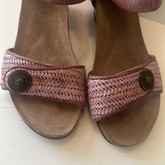 TAOS Cushioned Support Velcro Adjustable Straps- Size38 Lavender Mesh Leather - Picture 2 of 7